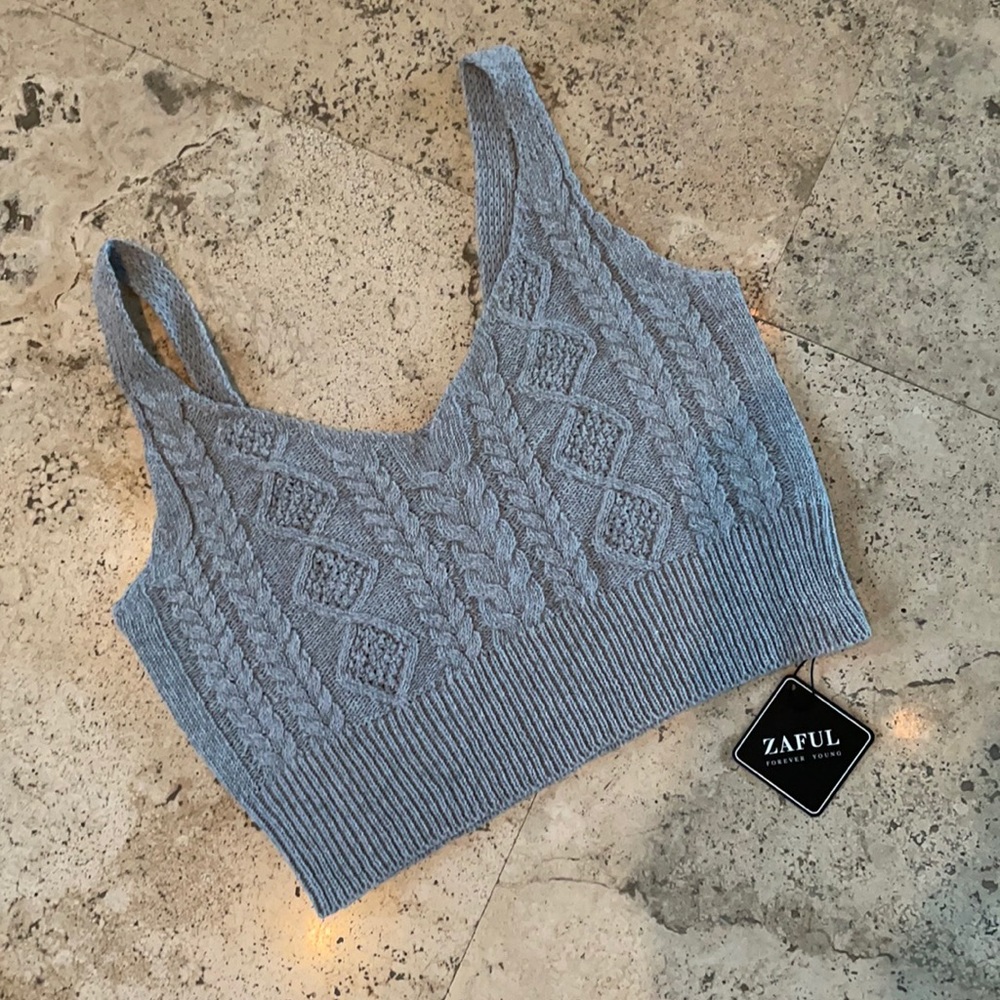 Zaful forever young - crop top NWT